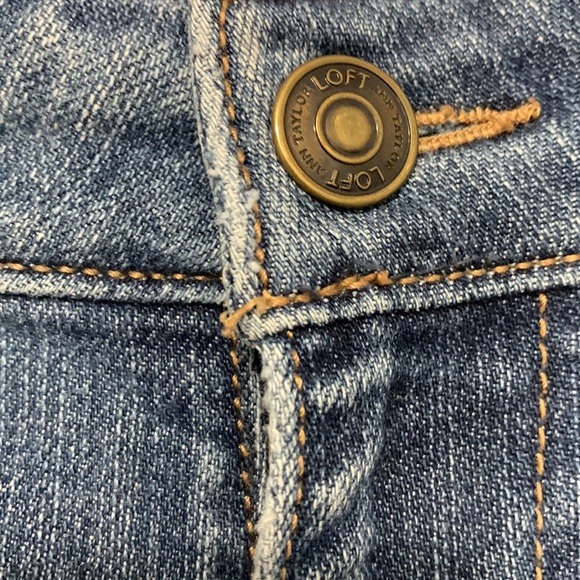 LOFT straight leg jeans. Size 10. - Picture 5 of 8